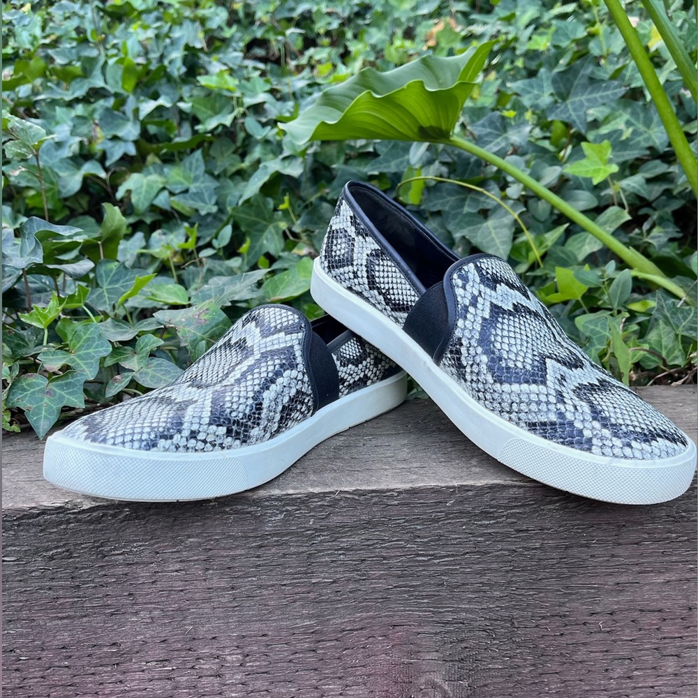 Vince "Blair" snakeskin pattern slip-on sneakers - size 7